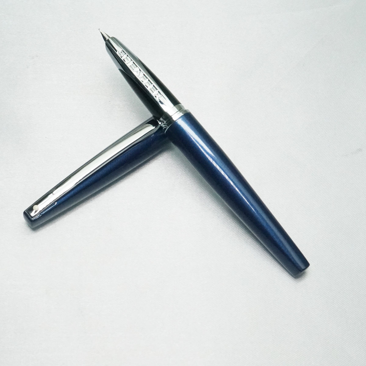 Sheaffer Model: 10719  Taranis® Diamond Dust Blue Featuring Chrome Plate Trim fountain pen