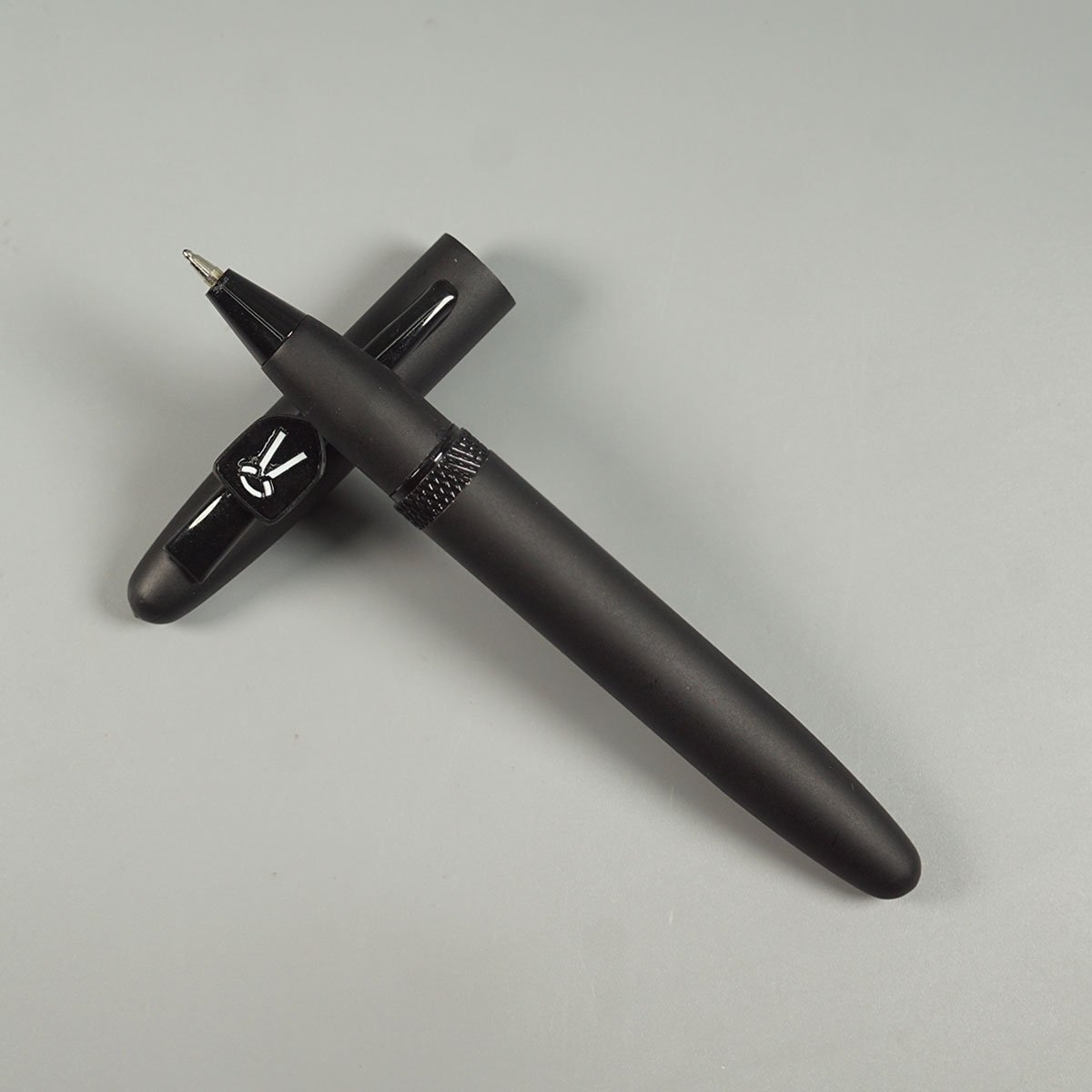 penhouse.in Matte Black Color Body With Advocate Symbol Magnetic Type Ball Pen SKU 14395