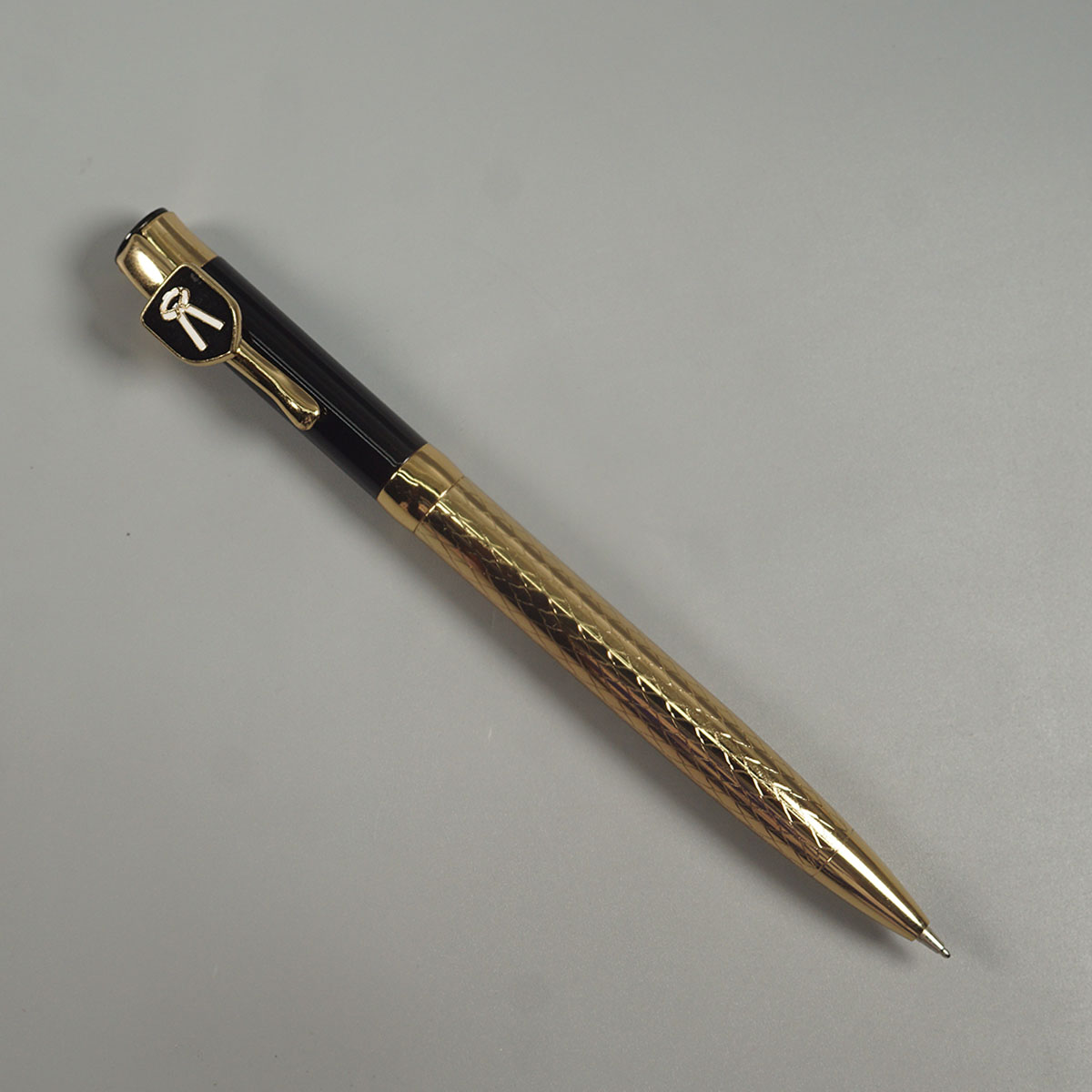 penhouse.in pens Gold Color Body With Black Color Cap With Advocate Symbol Twist type Ball Pen SKU 14456