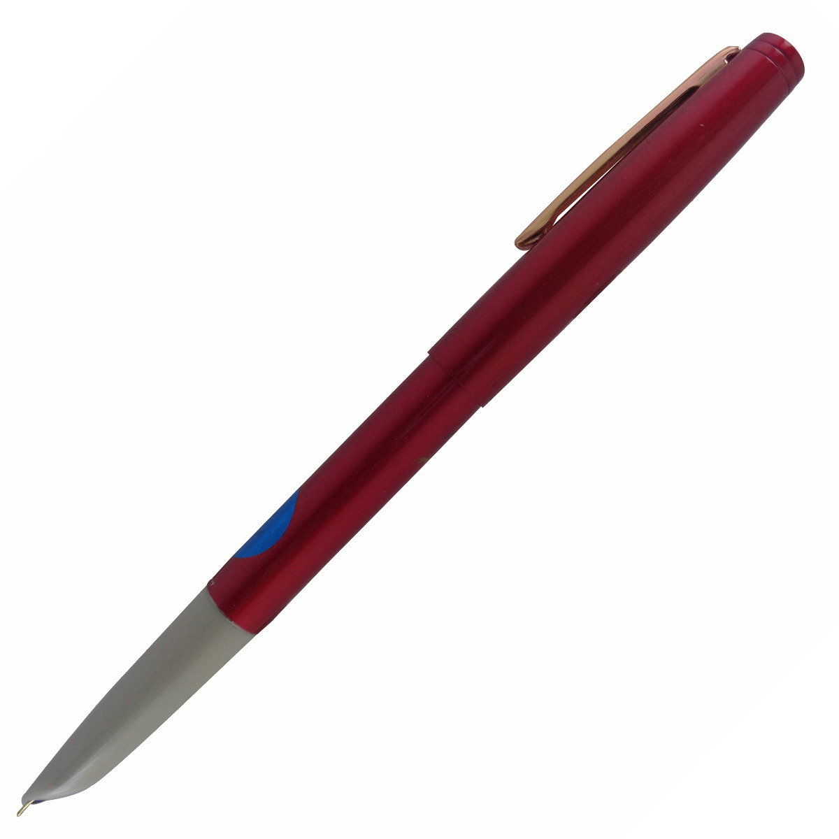 Hero 343 Model: 14516 Red color body with golden color clip fine tip cap type fountain pen