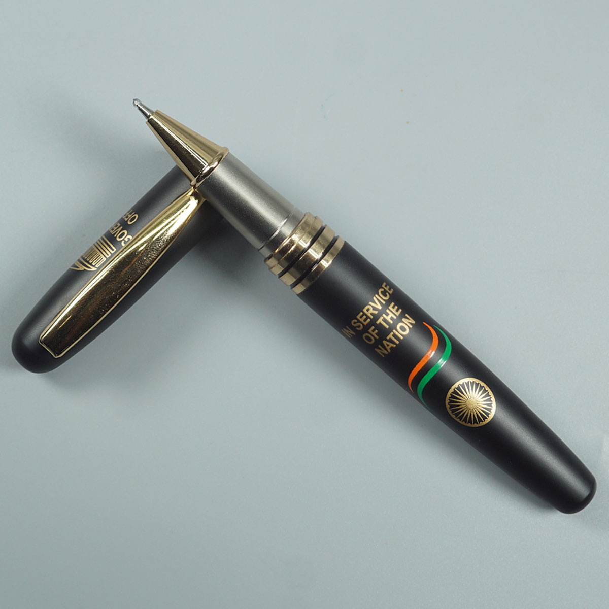 penhouse.in Government Official Matte Black Color Body With Gold Color Clip Type Ball Pen 14790