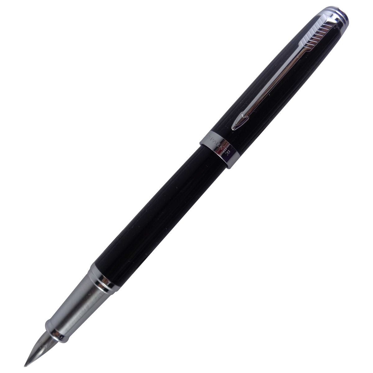Parker Model: 14913 Ambient lacque black color body with silver clip medium tip cap type fountain pen