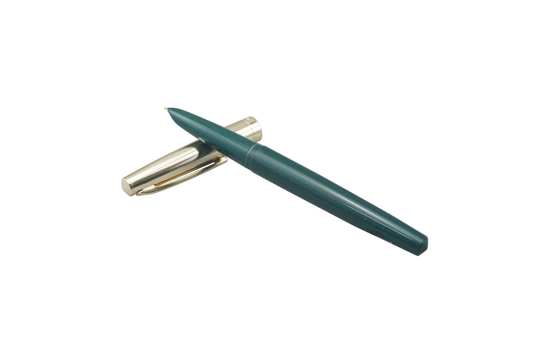 Hero 330 Model:17325 Gold Cap With Green Body Fine Nib Fountain Pen