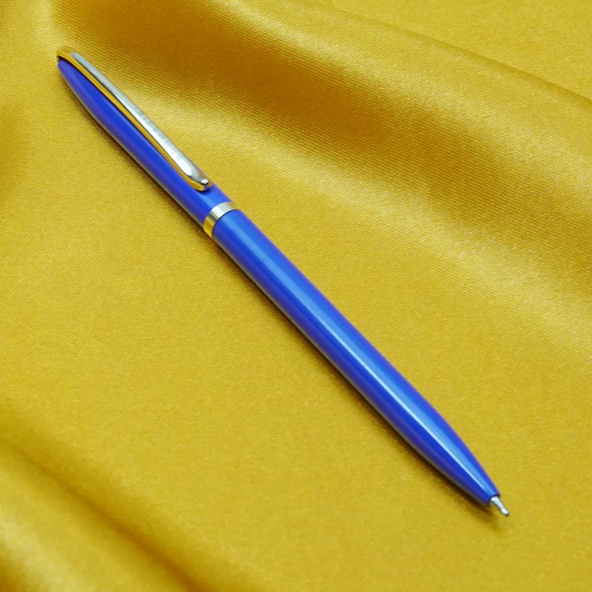 Submarine 917 Slim Dark Blue Color Body With Gold Clip Fine Tip Twist Type Ball Pen SKU 20449