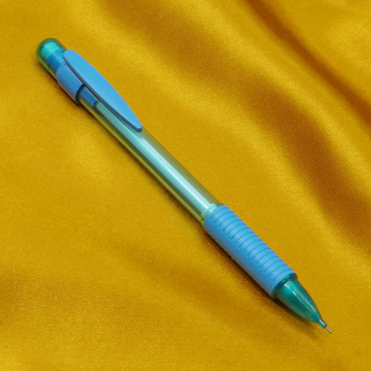 Luxor Click Rite Transparent Sky Blue Color Body With Rubber Grip  0.5mm Led Pencil SKU 20481