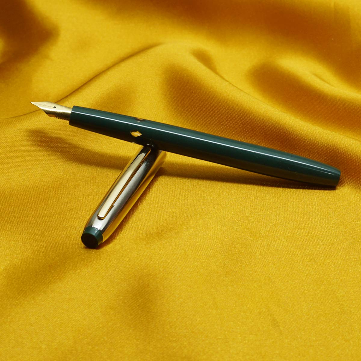V Sign Beena Neo Dark Green Color Body Silver Cap with Gold Trim No.5.5 GP Fine Tipped  Piston Type Filling Fountain Pen SKU 20645