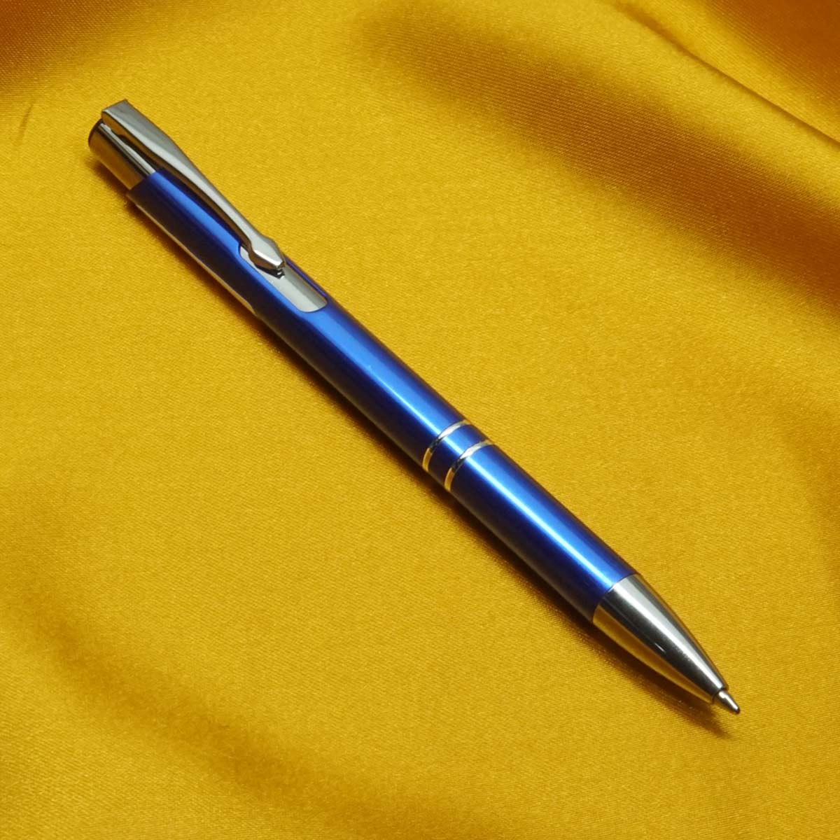penhouse.in Blue Color Body with Silver Trims Retractable - Click Medium Point Ball Pen SKU 20679