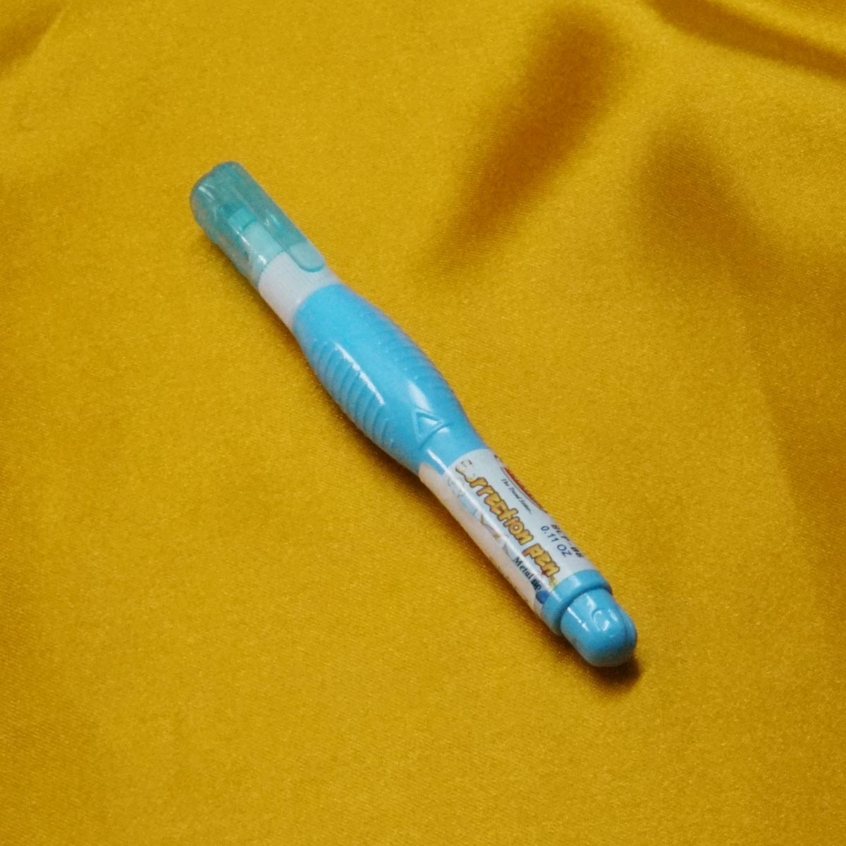 Bambalio Sky Blue Color Body Small Size Qiuick Dry Correction Pen SKU 20840