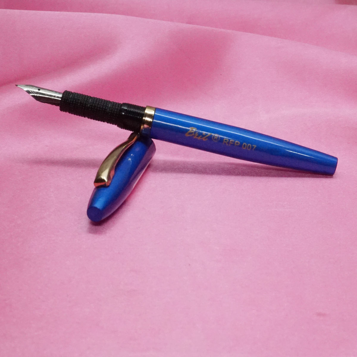 Bril 007 Blue Color Body and Cap with Gold Trims No.4 GP Fine Tipped