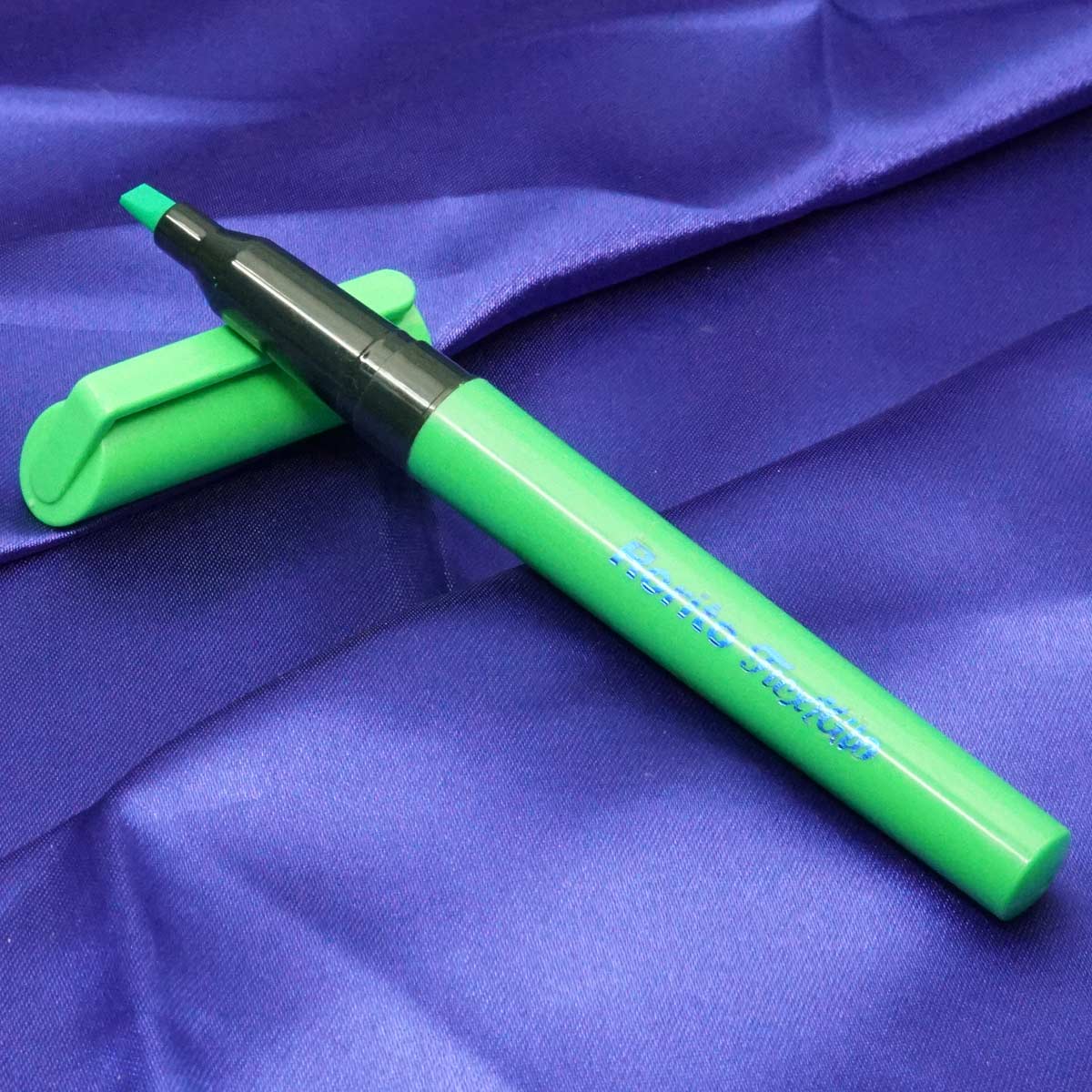 Rorito Flexi Glo Green Color Writing Pen Type Highliter SKU 21019