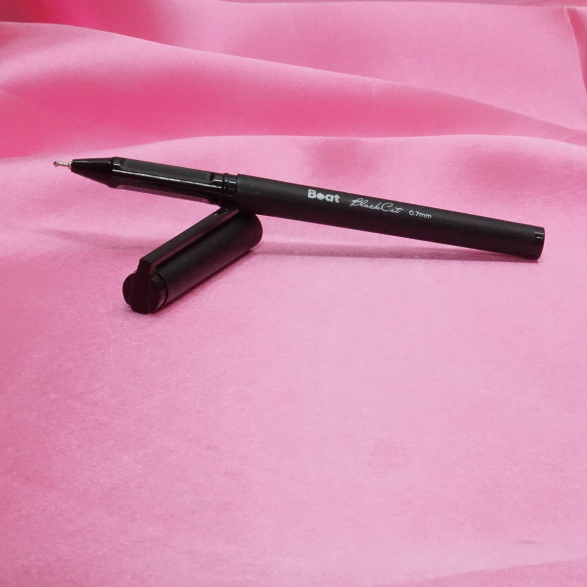Boat Black Cat Mat Black Body With Fine Tip Black Writing Cap Type Ball