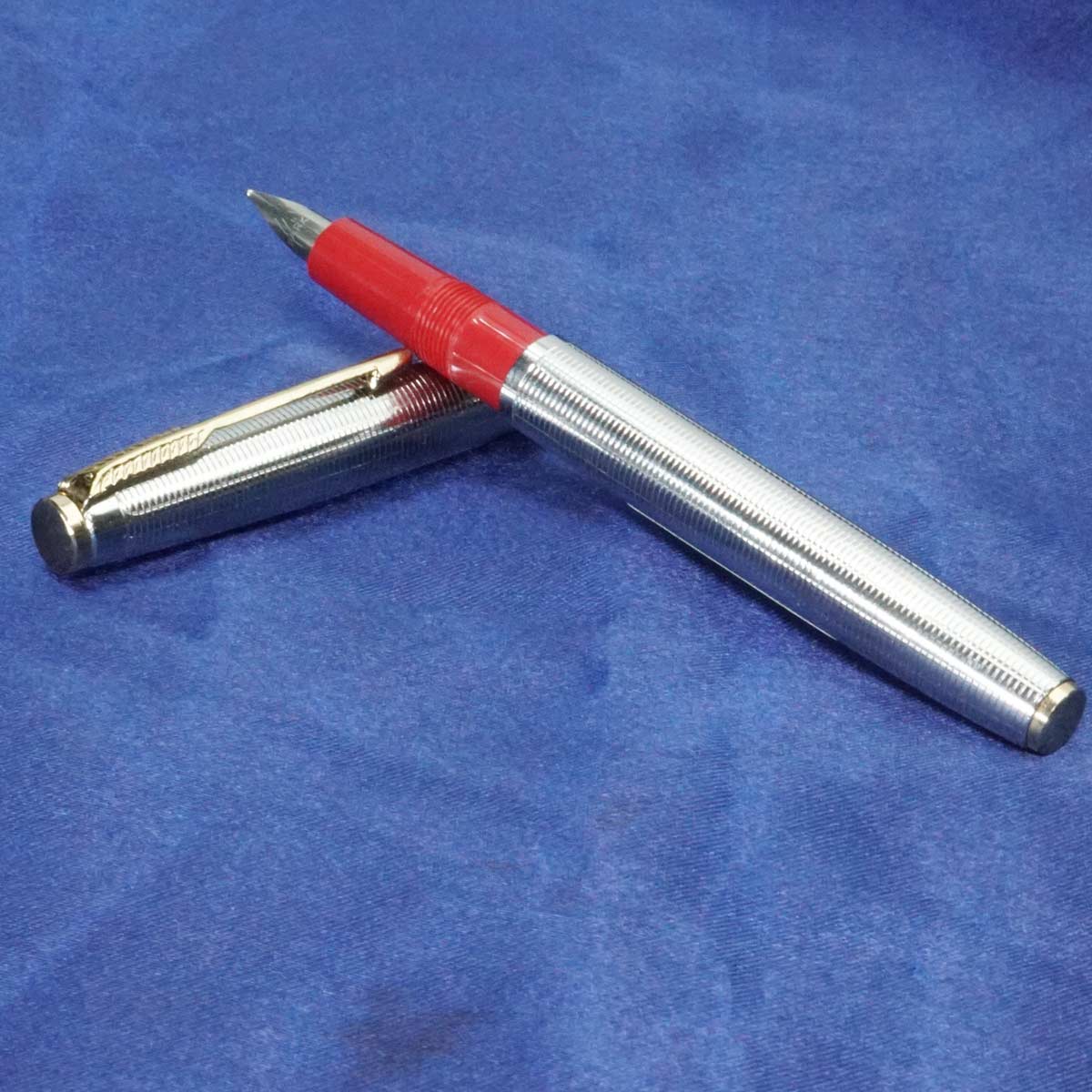 Gama No 19 Silver Color Body With Red Color Holding Parker Nib Eyedropper Type Fountain Pen SKU 21243