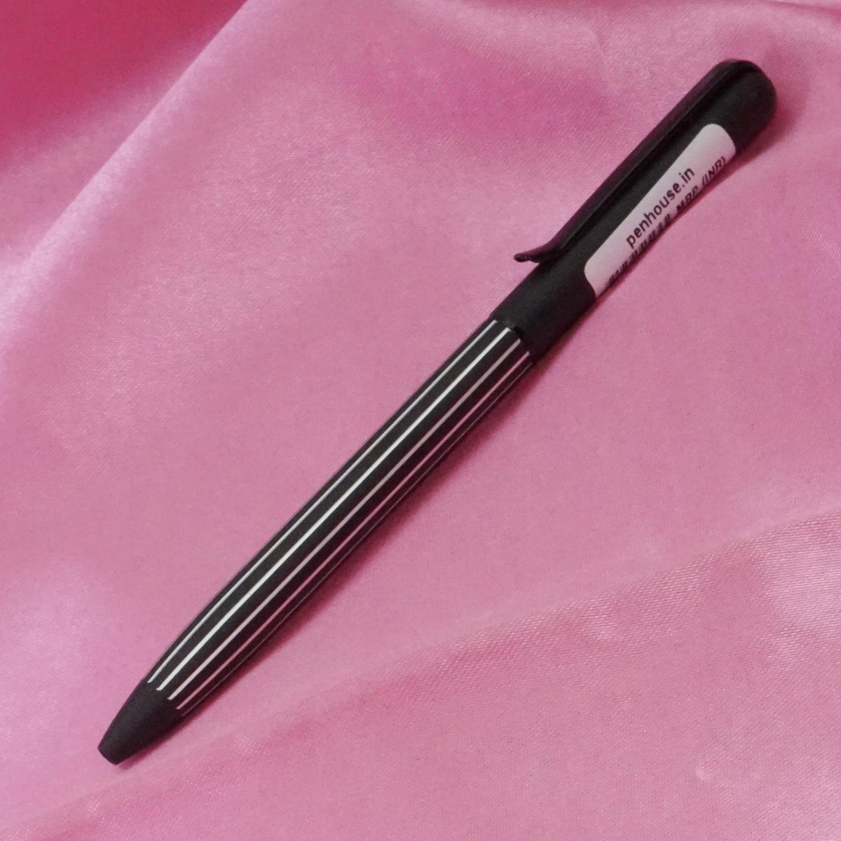penhouse.in Mat Black Color Cap With Silver Lines Body Design Fine Tip Twist Type Ball Pen SKU 21291