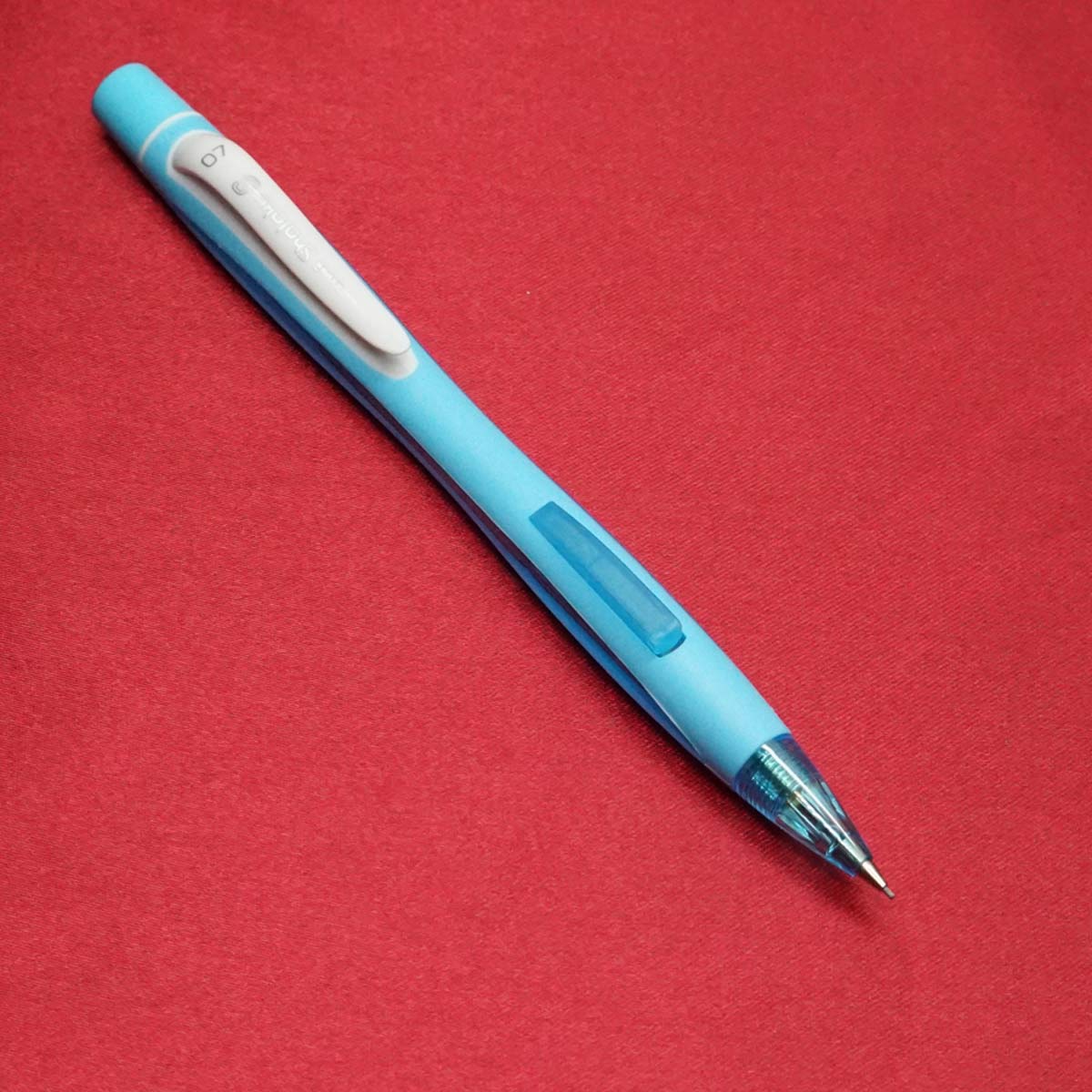 Uniball Shalaku Skyblue Color Body With 0.7mm Tip Front Click Type Led Pencil SKU 21377