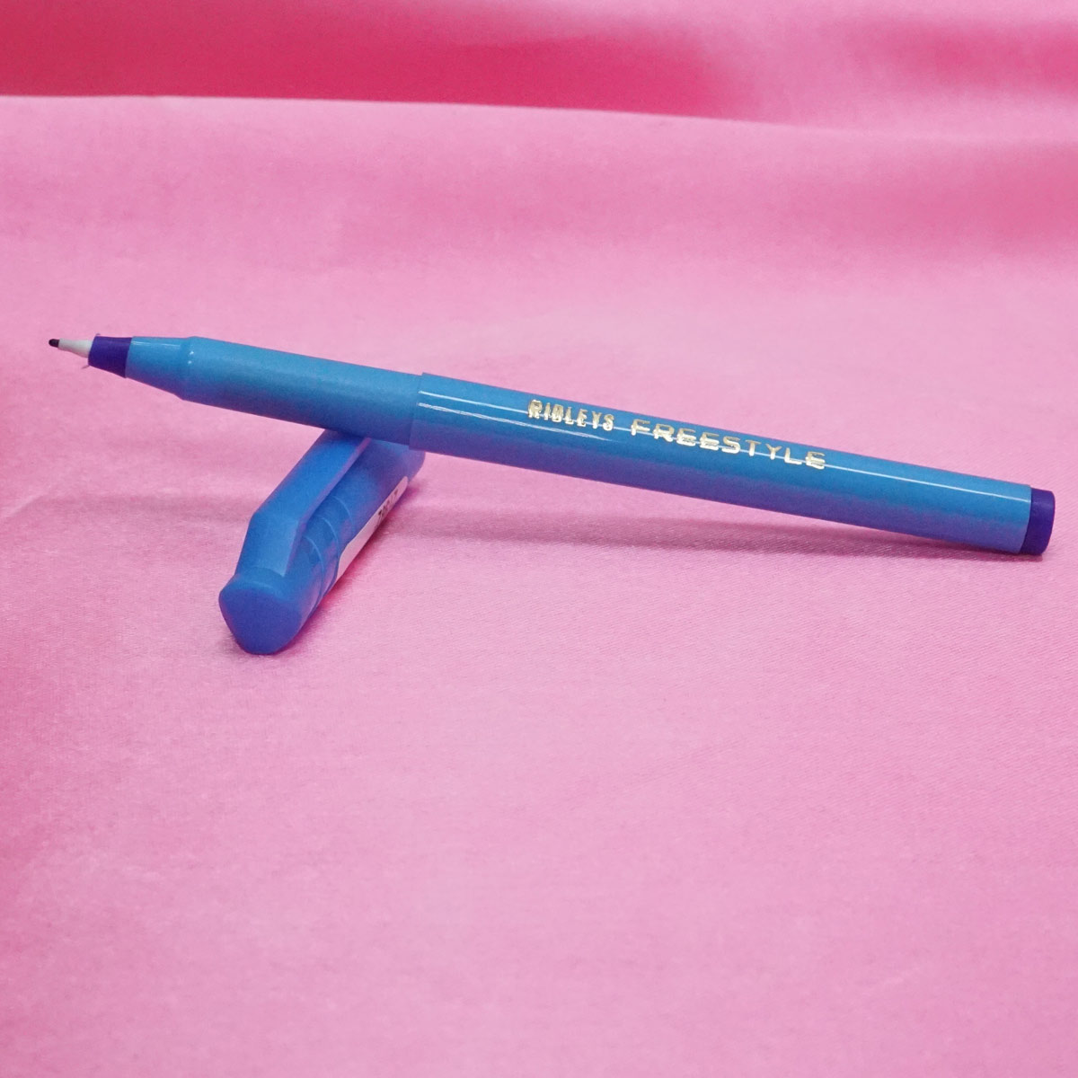Ridleys Freestyle Finex Tip Blue Color Body With Blue Writing Fine Liner Pen SKU 21382