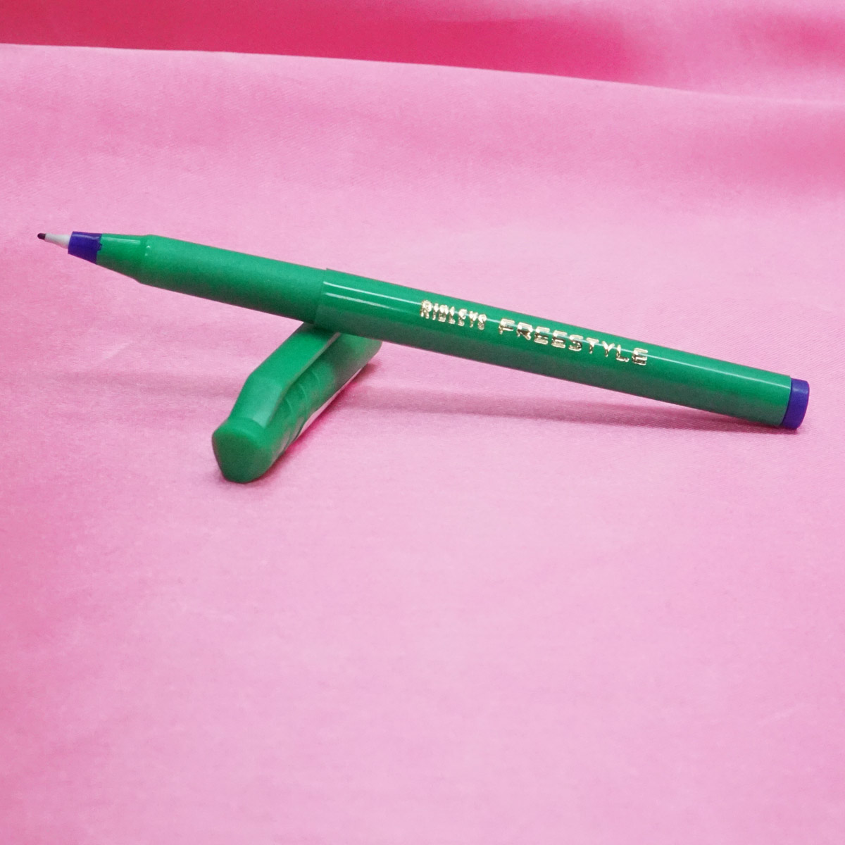 Ridleys Freestyle Finex Tip Green Color Body With Blue Writing Fine Liner Pen SKU 21384