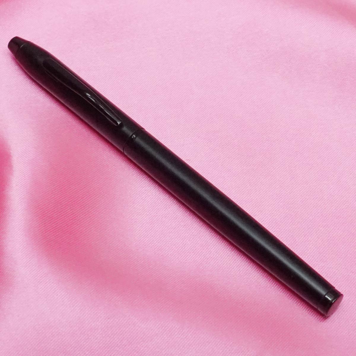 penhouse.in Slim Mat Black Color Body With Medium Tip Cap Type Roller Ball Pen SKU 21400