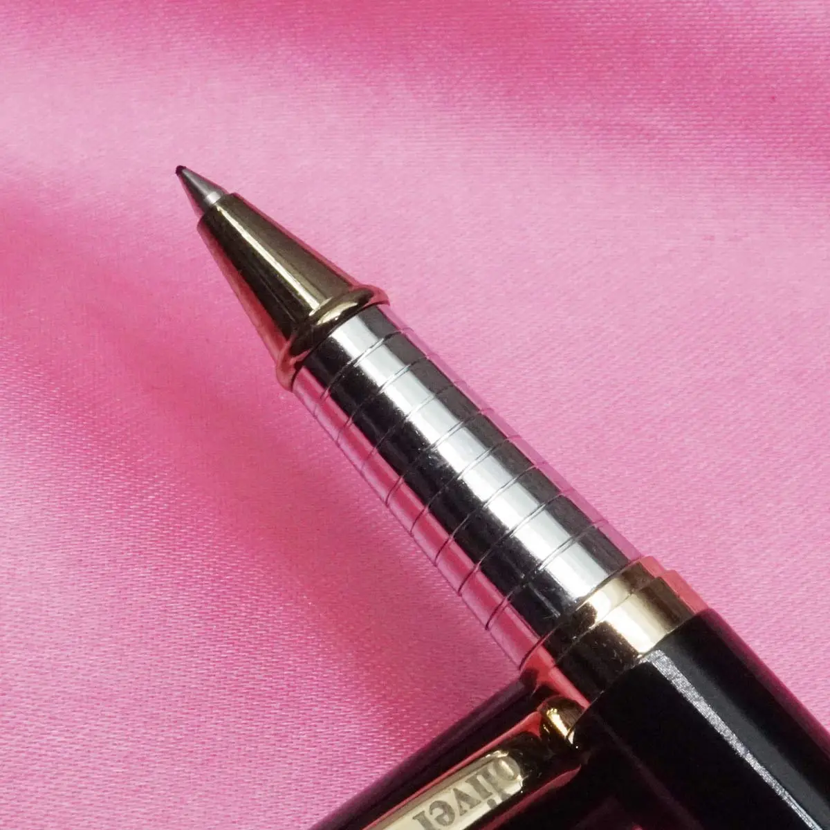 Oliver Pyra Glossy Black Color Body With Gold Clip Medium Tip Roller Ball  pen SKU 21457