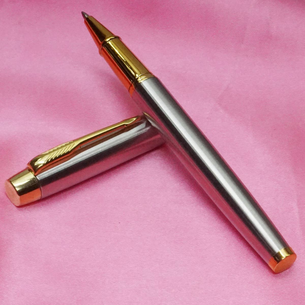penhouse.in Glossy Finish Silver Color Body With Gold Trim Medium Tip Roller Ball Pen SKU 21476