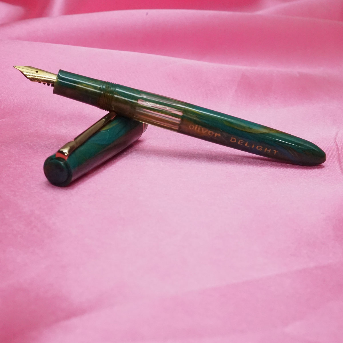 Oliver Delight Light Green Color Pattern Window Deigned  Body  With Fine Nib Gold Clip Eyedropper Fountain Pen SKU 21577