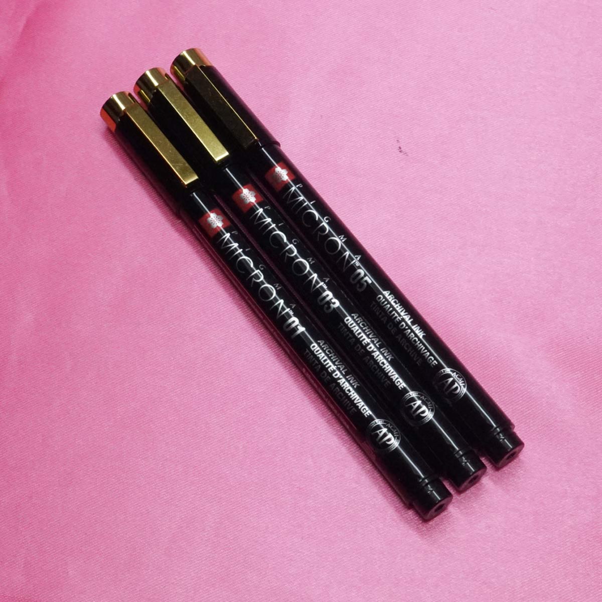 Sakura Pigma Micron  Water Based Pigment Marker With 3 Ultra Fine Nib Black Color Writing Set Pen SKU 21616
