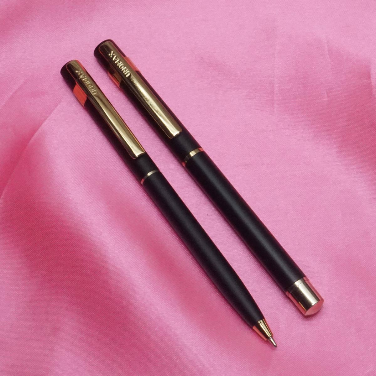 Unomax Nexa Gold Mat Black Color With Gold Trim Ball Pen And Roller Ball Pen Set SKU 21746