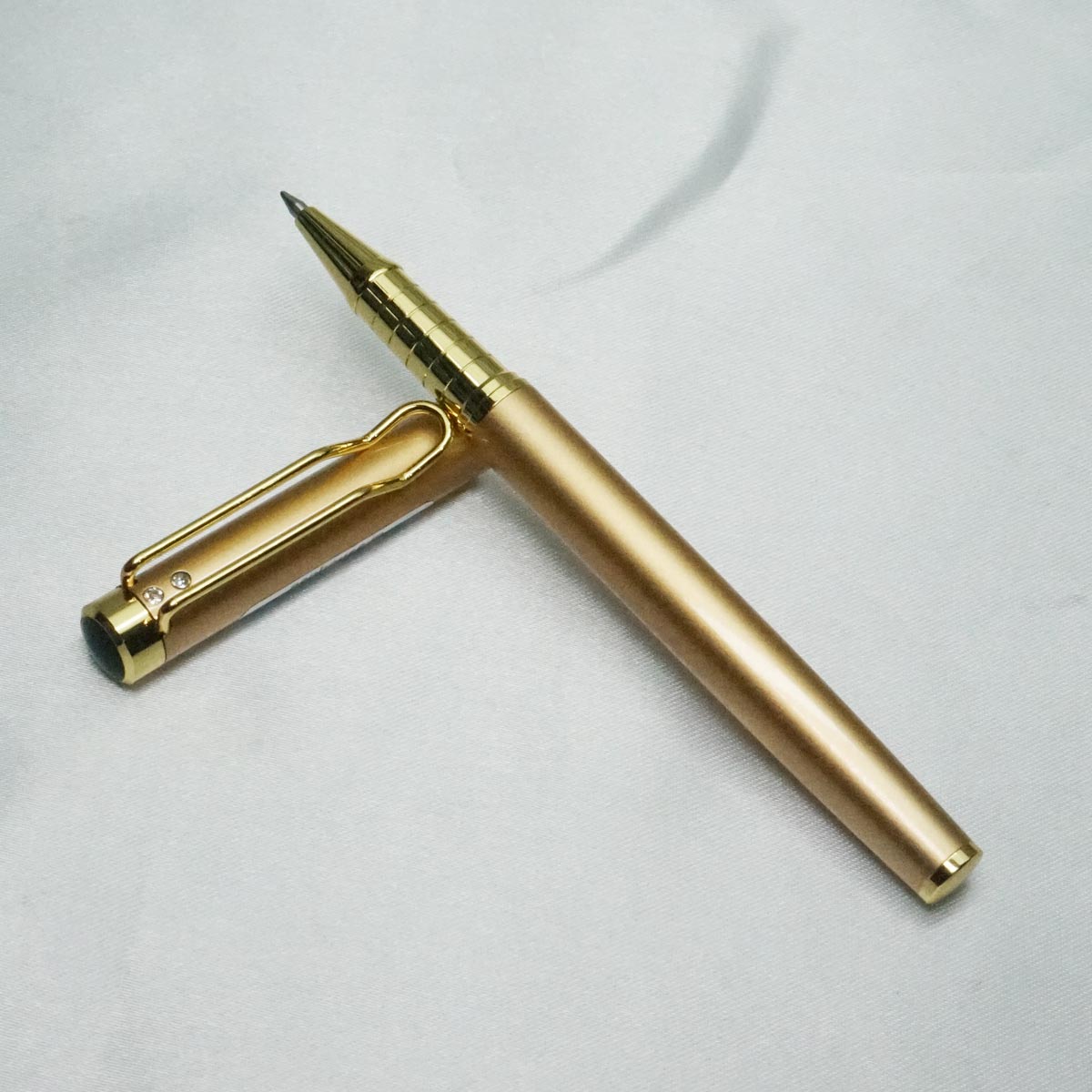 penhouse.in Dull Gold Body with Glossy Gold Trims Roller Ball Pen with Diamond on Cap SKU 21833