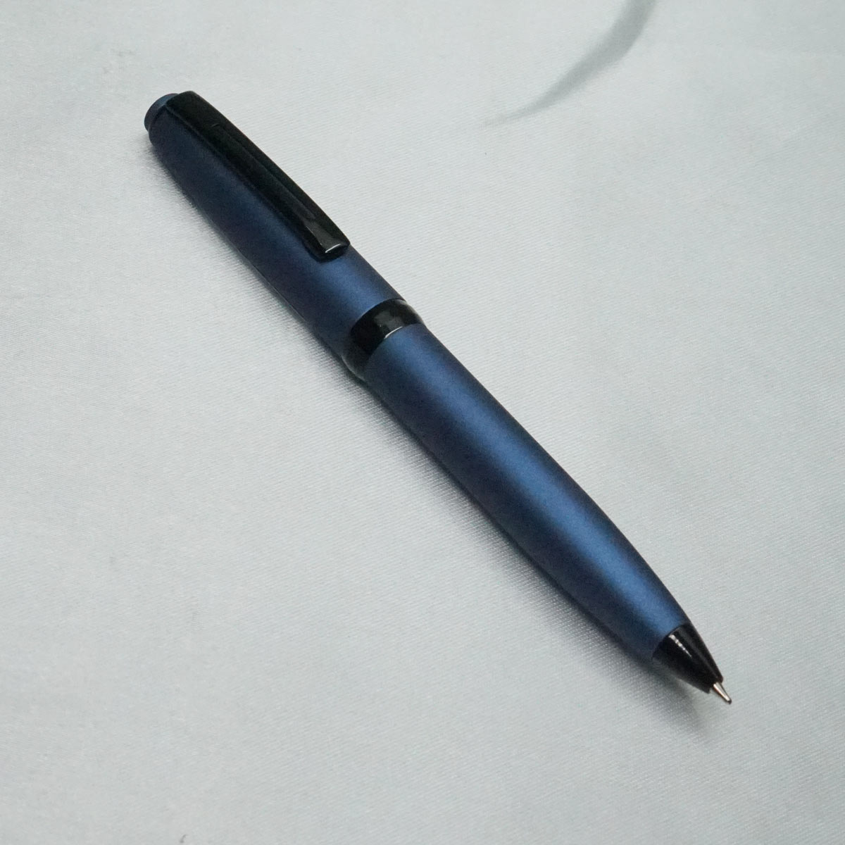 penhouse.in Blue Color Body and Cap with Black Trims Twist Ball Pen SKU 21842