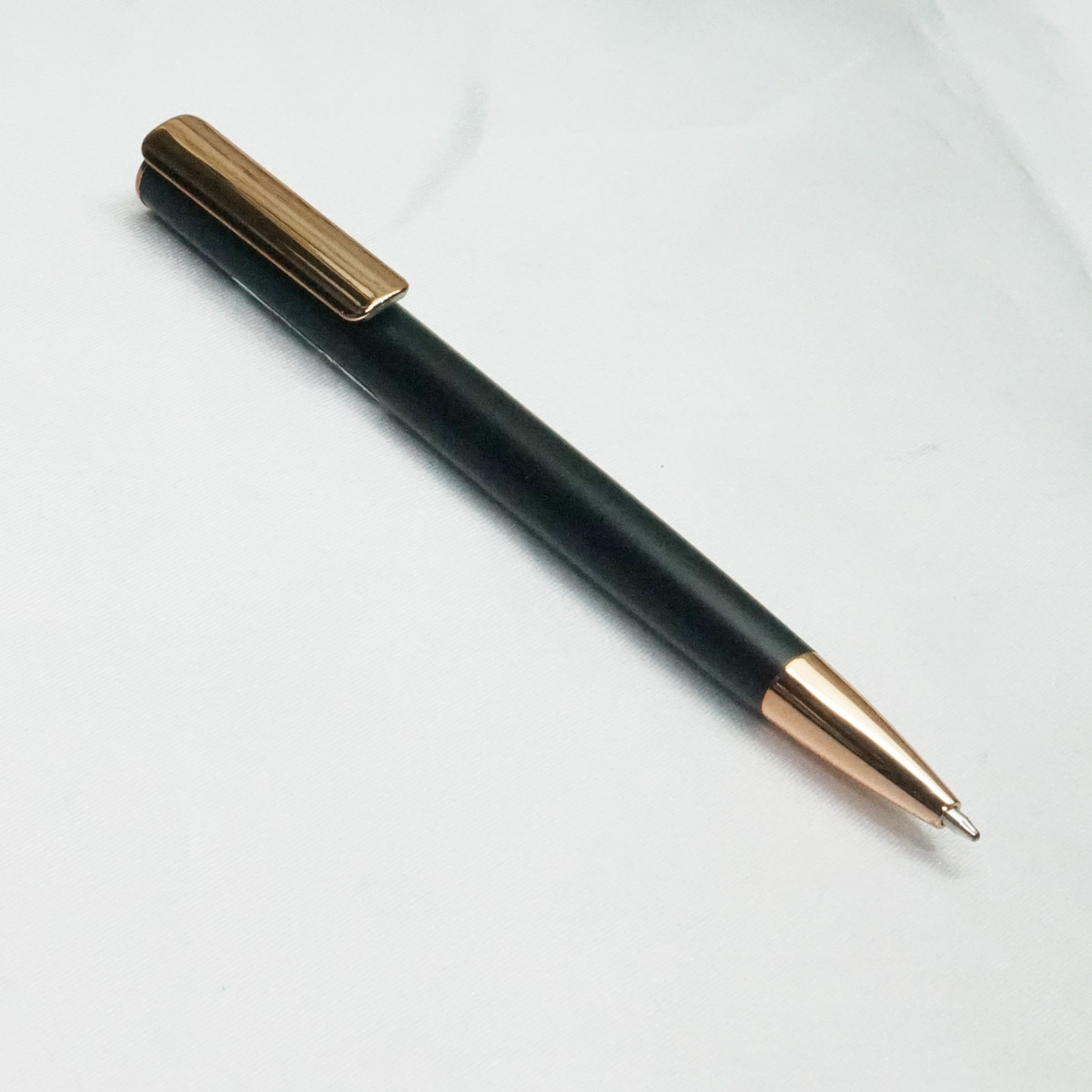 penhouse.in Black Body Rose Gold Clip Retractable Ball Pen SKU 21844