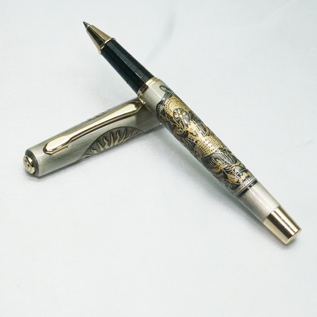 penhouse.in Gold Color Lord Ganapathy Roller Ball Pen SKU 21861