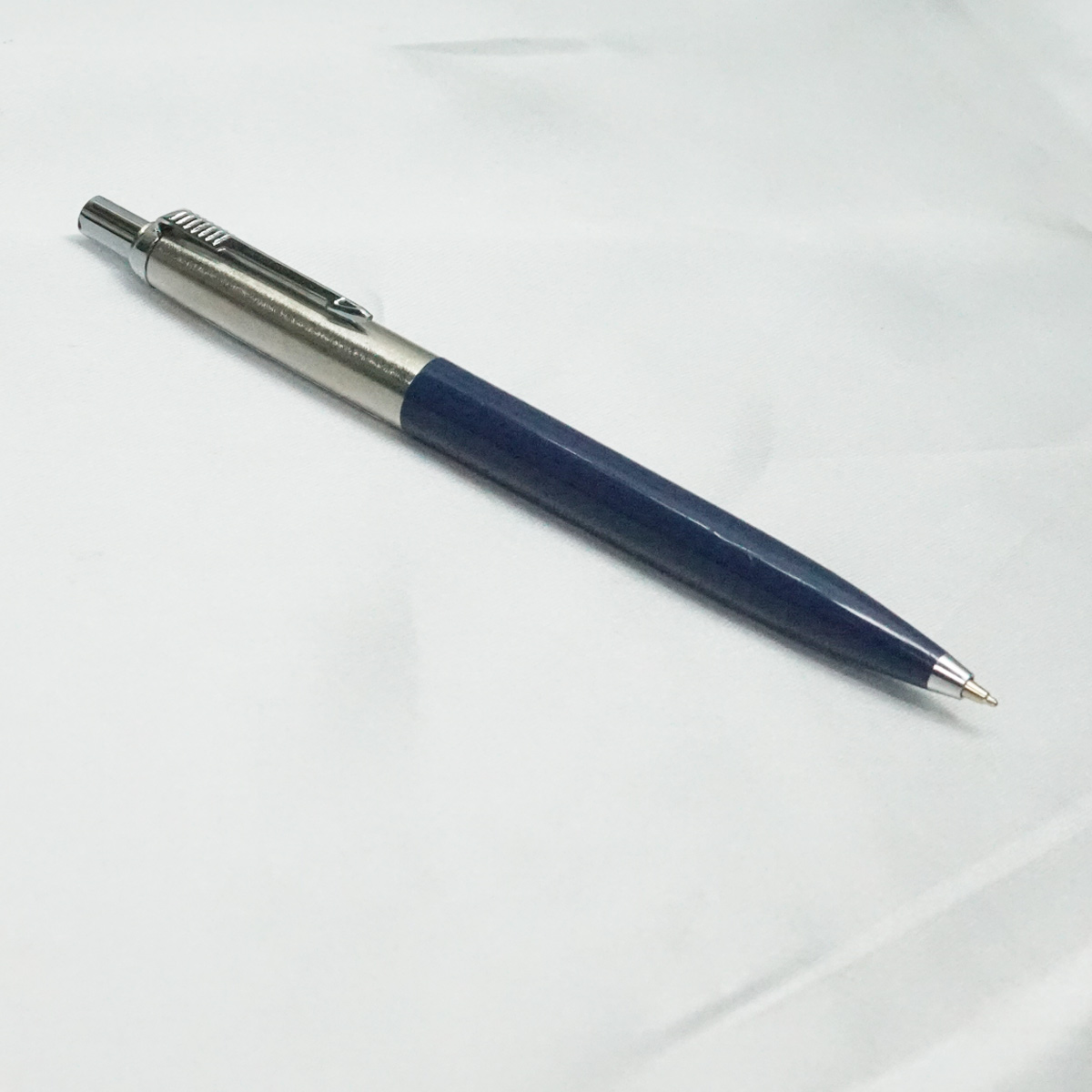 Penhouse.in Blue Color Body With Silver Clip Fine Tip Retractable Ball Pen SKU 21967