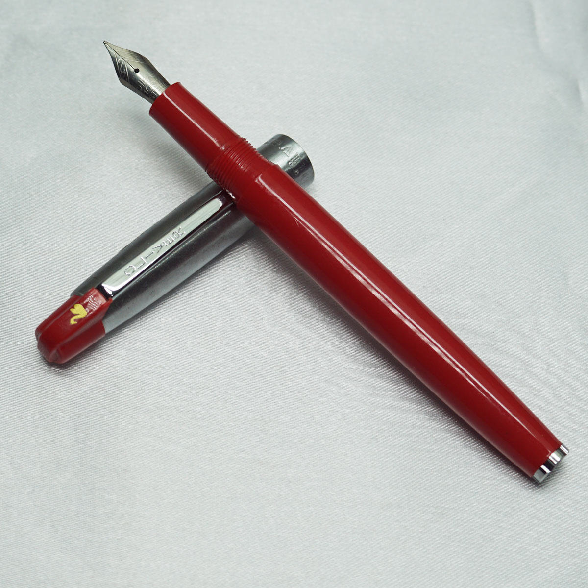 Oliver 36 HS Red Color Body With Silver Cap Fine Nib Eyedropper Type Fountain Pen SKU 22102