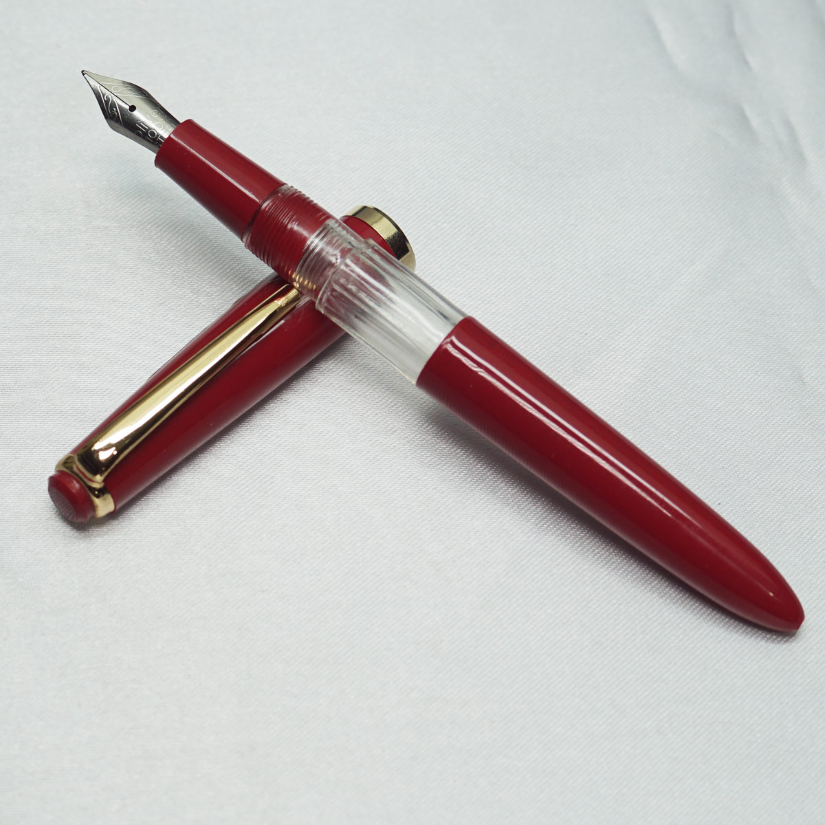 Oliver 11 Red Color Pattern Window Design Body With Gold Clip Fine Nib Eyedropper Type Fountain Pen SKU 22124