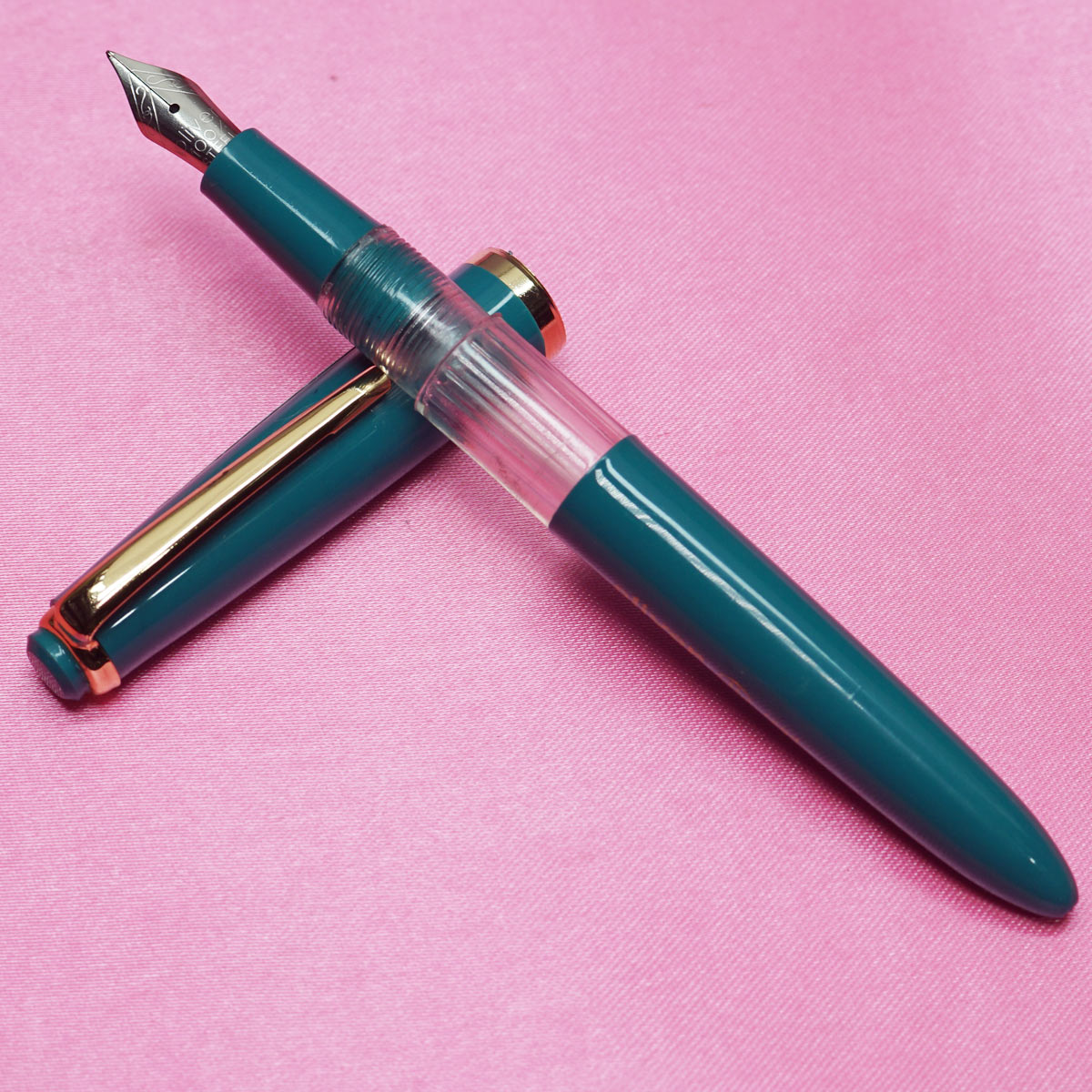 Oliver 11 Turquoise Blue Color Pattern Window Design Body With Gold Clip Fine Nib Eyedropper Type Fountain Pen SKU 22125