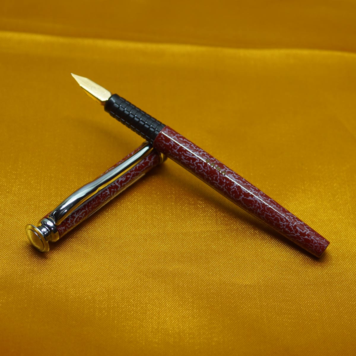 Gama - 20 - Red  Color Marble Finish Body and Cap Aeromatic Fountain Pen with Fine Tipped MB Gold Plated German Nib SKU 22200