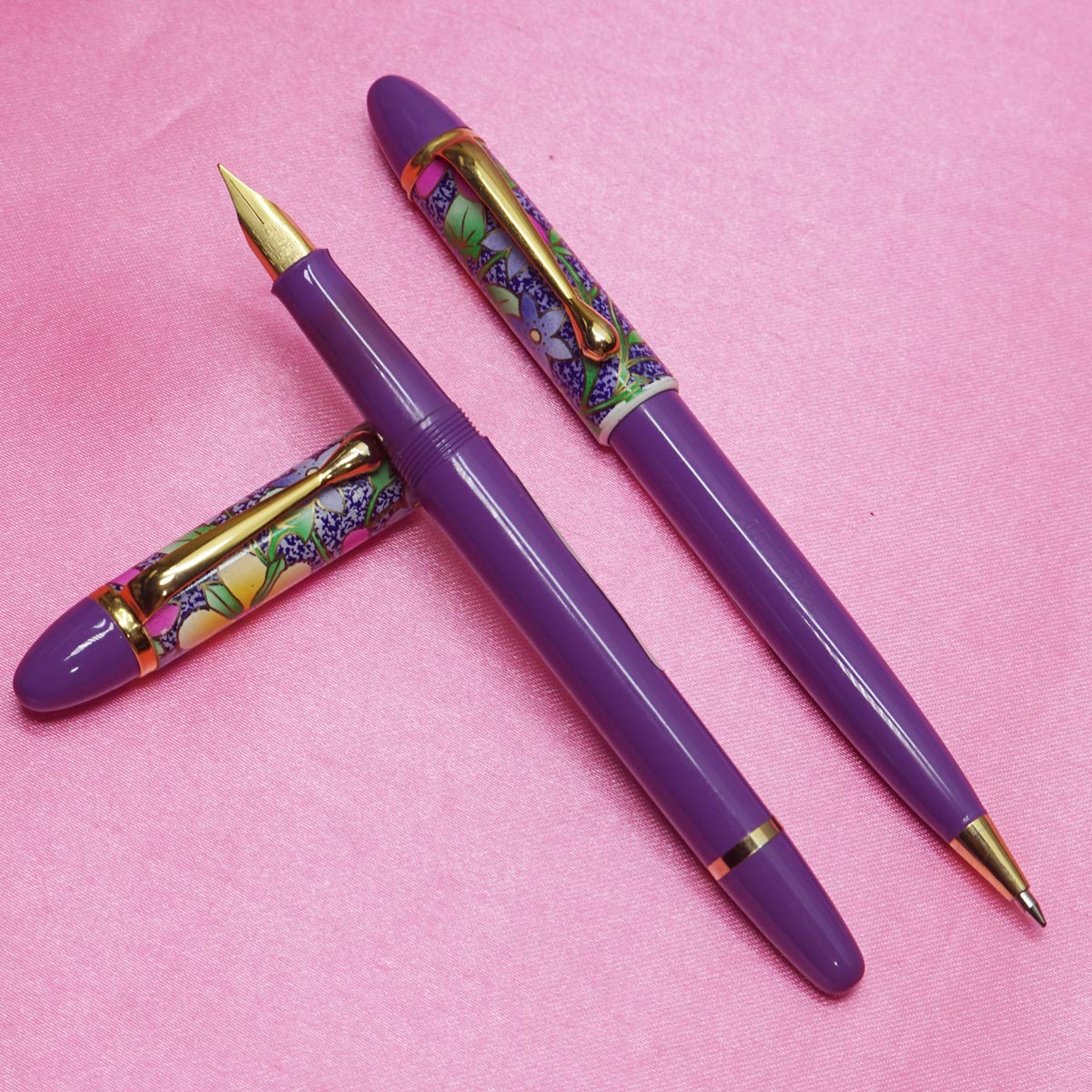 Alpha Purple Color Body with Flower Design Cap Eye Dropper Model