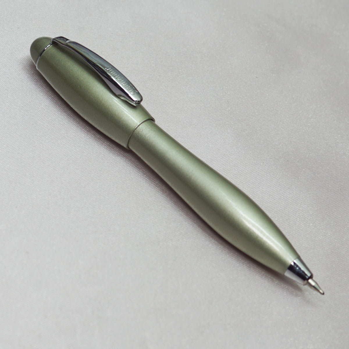 Submarine Short Glossy Beach Green Color Body With Cap Fine Tip Click Type Ball Pen SKU 22573