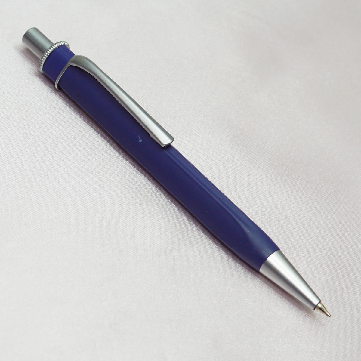 Roger Short Blue Color Body With Silver Clip Fine Tip Click Type Ball Pen SKU 22585