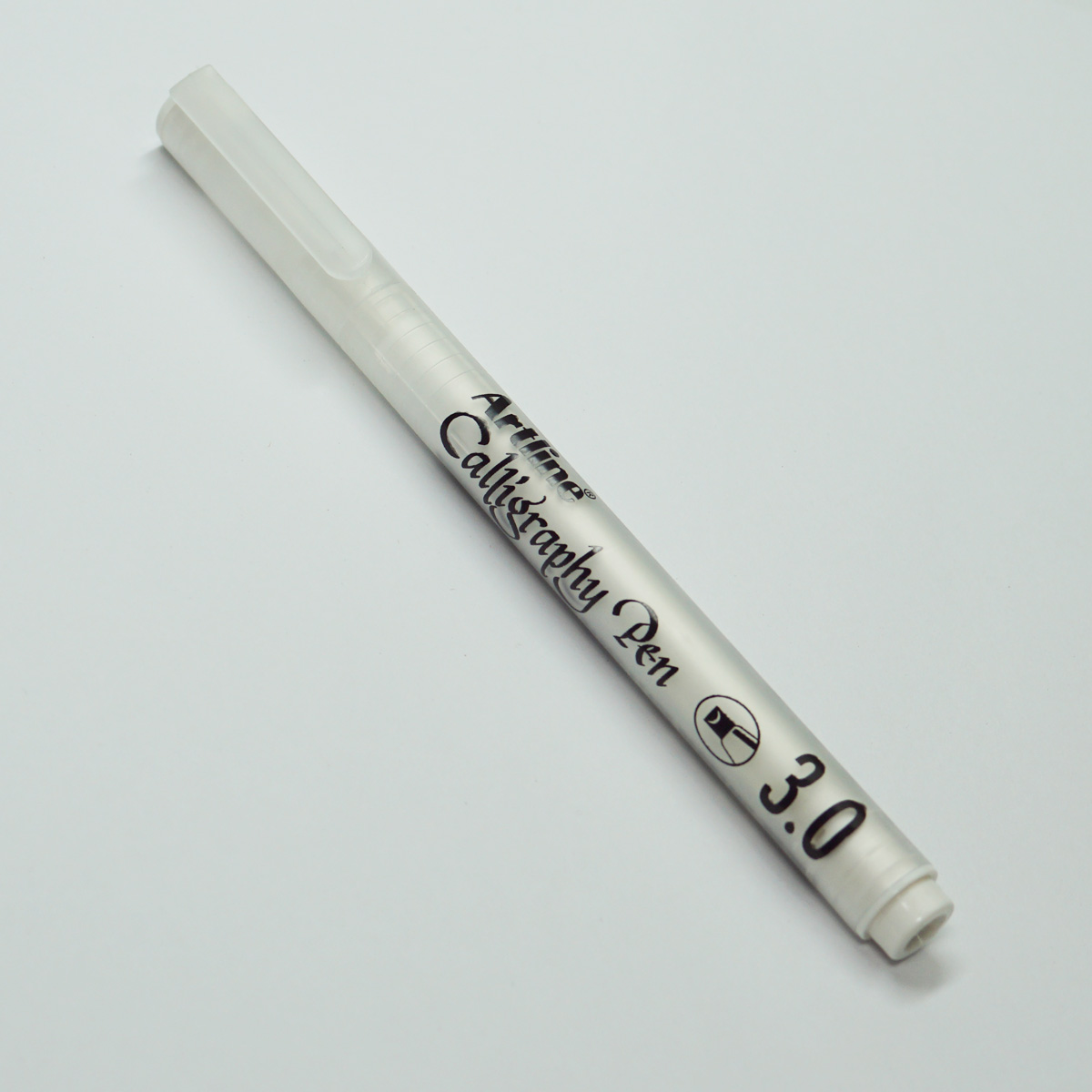 Artline White Color Transparent Body With Cap Tip Calligraphy