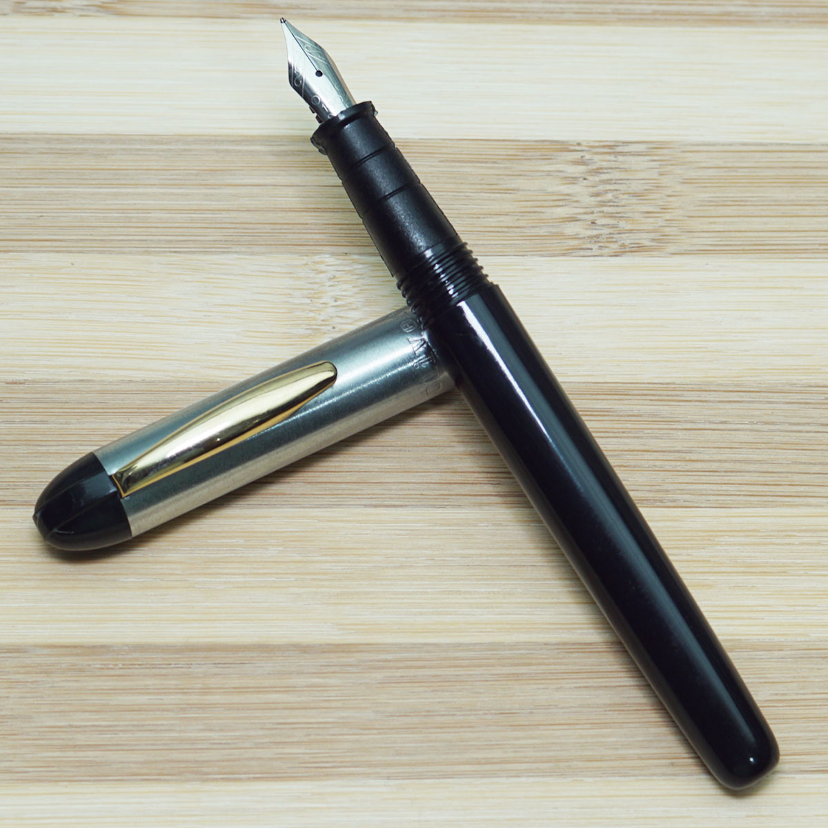 Oliver 503 HS GT Black Color Body With Fine Nib Gold Trim Eye Dropper