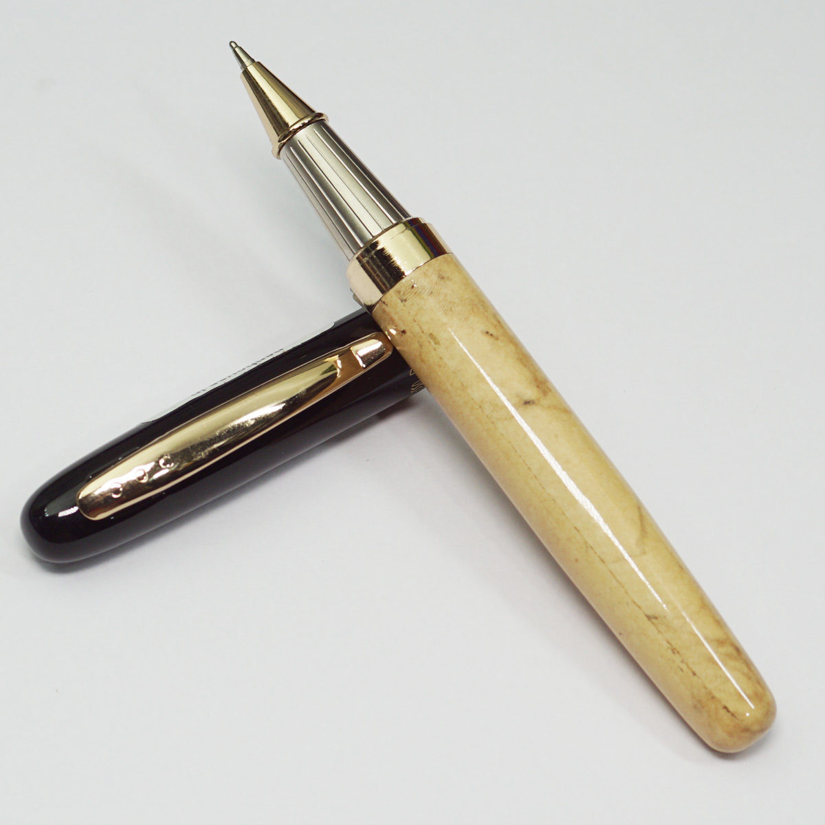 Picasso Parri Sailor Santal Color Wood Finish Color Body With Balck Cap Fine Tip Cap Type Ball Pen SKU 22832