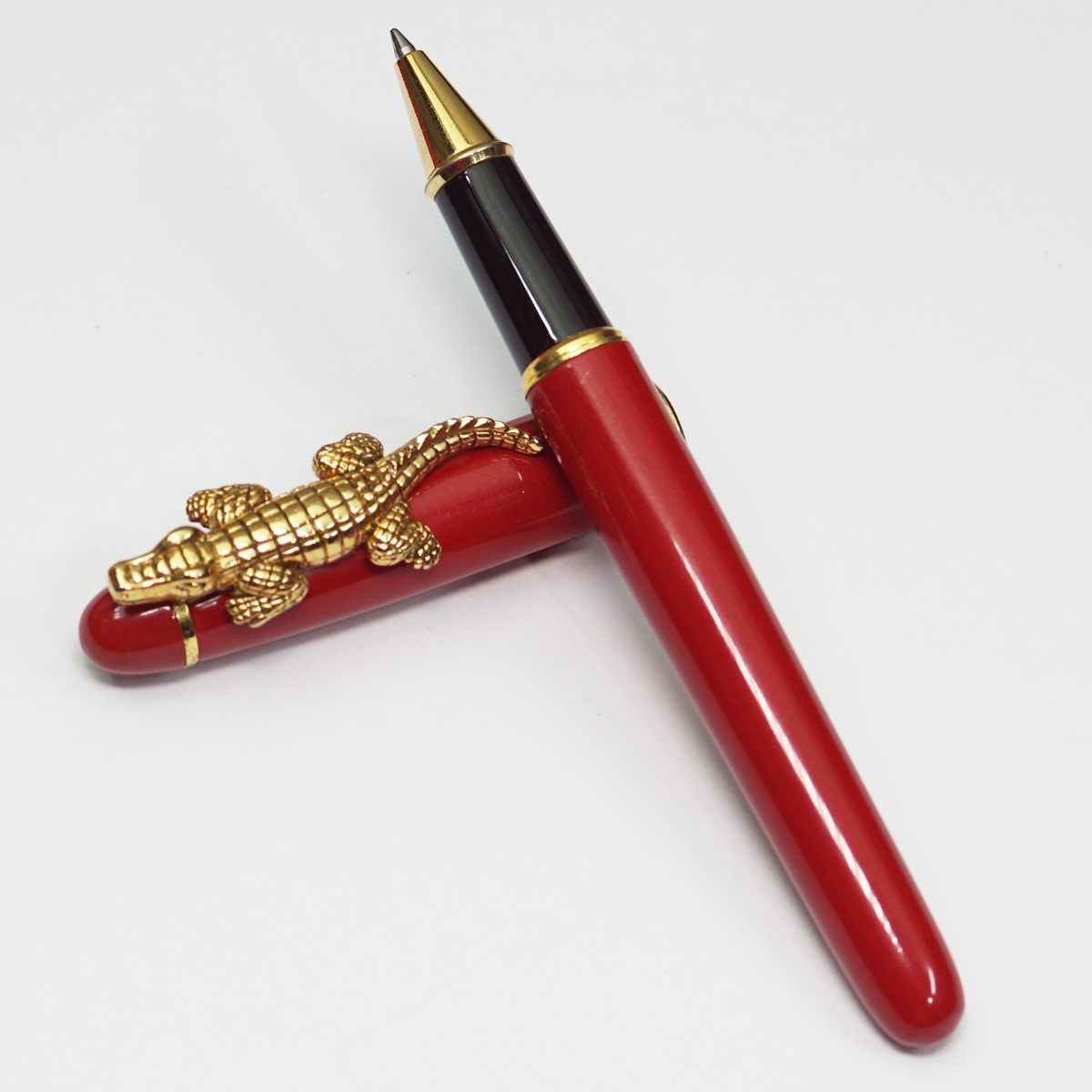 Crocodile Red Color Body With Golden Crocodile Clip Medium Tip Roller Ball Pen SKU 23009