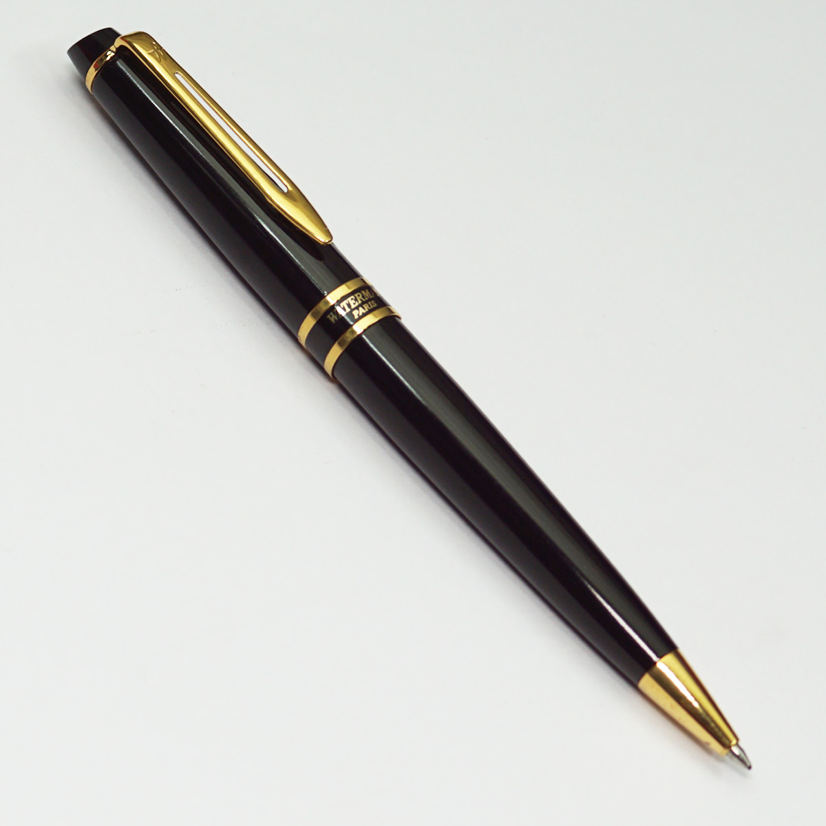 Waterman Expert Black Color Body With Golden Color Clip Medium Tip Twist Type Ball Pen SKU 23033