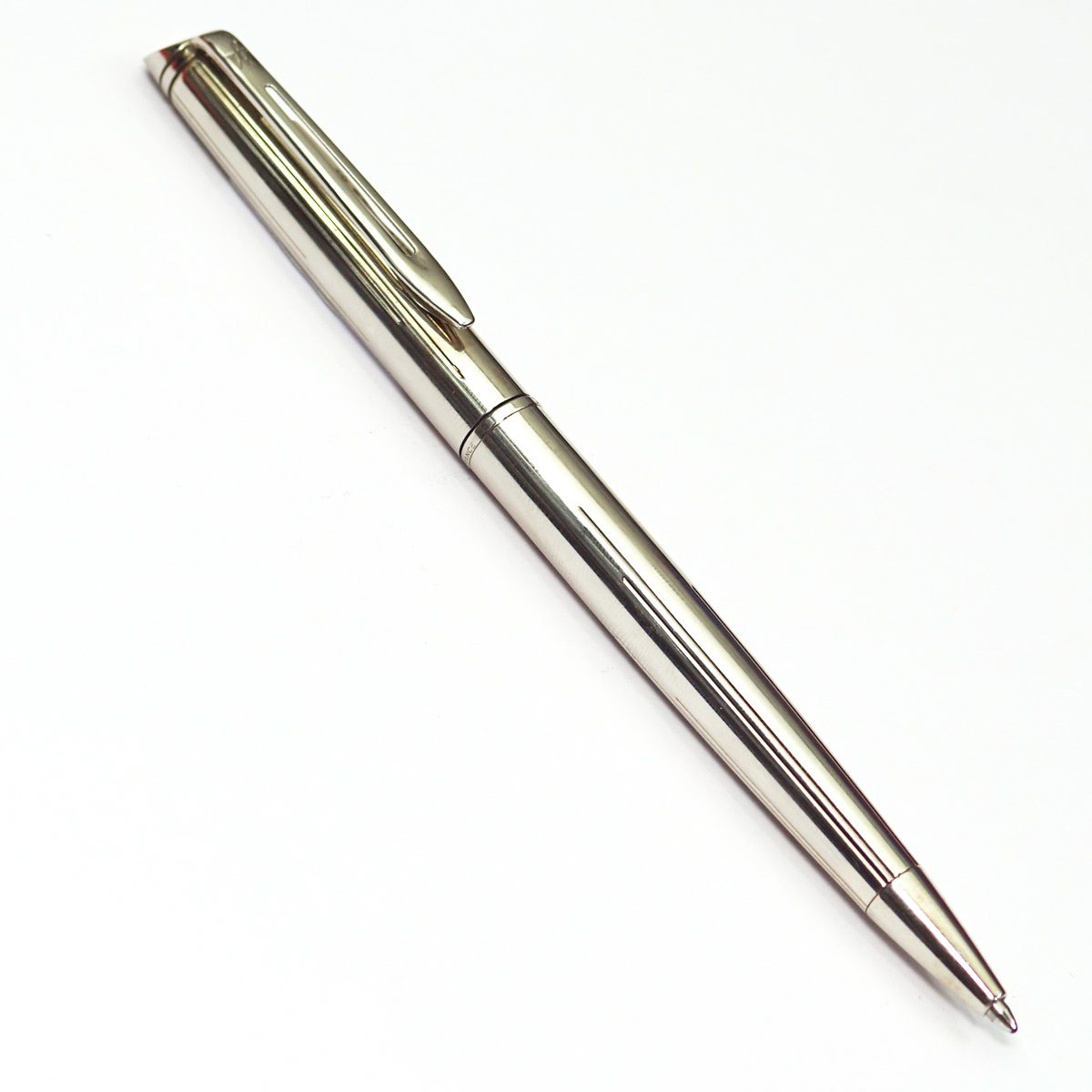 Waterman Hemisphere Silver Color Body With Cap Medium Tip Twist Type Ball Pen SKU 23038