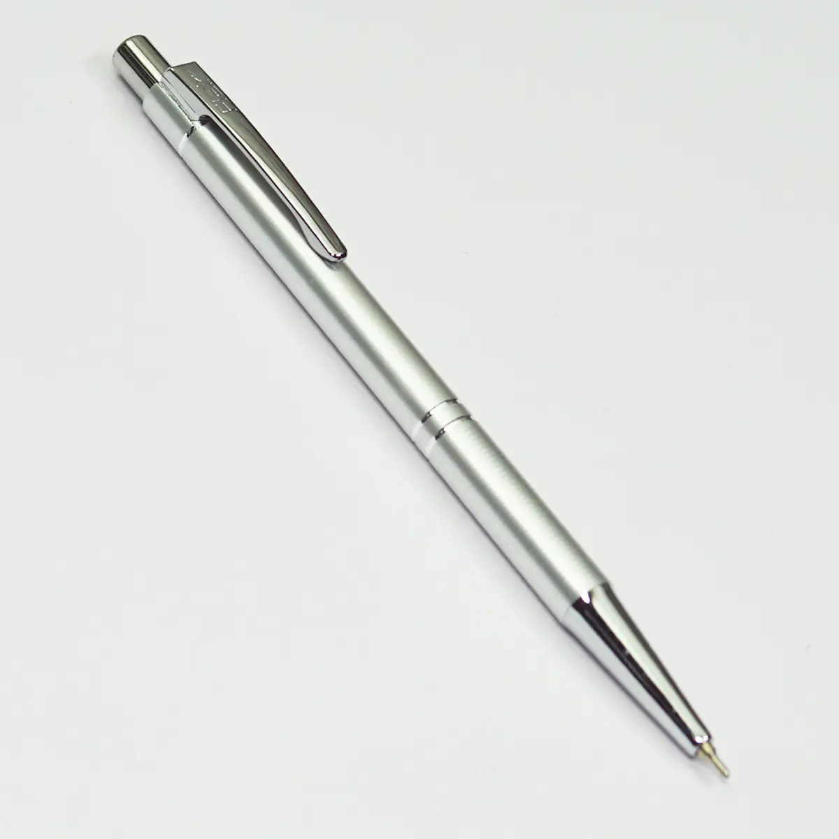 Flair SLIM Silver Color Body With Silver Clip Fine Tip Retractable Type  Ball Pen SKU 23047