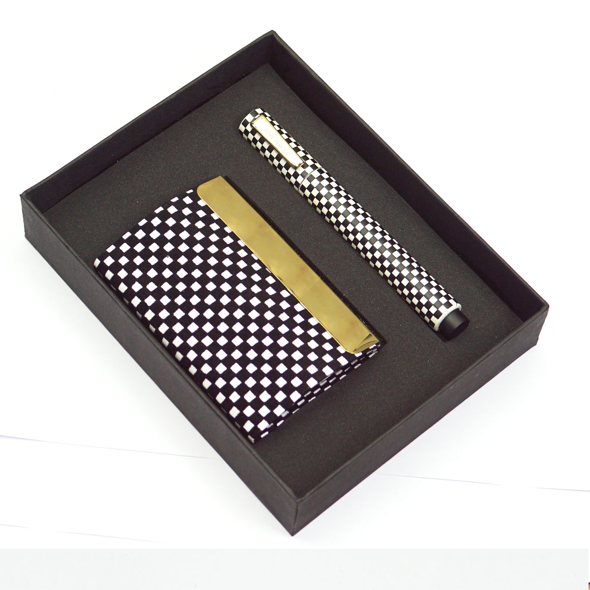 Picasso Parri Wazir 2 in 1 Chess Design Body  With Fine Tip And Same Designed Card Hold Cap Type Ball Pen Set SKU 23172