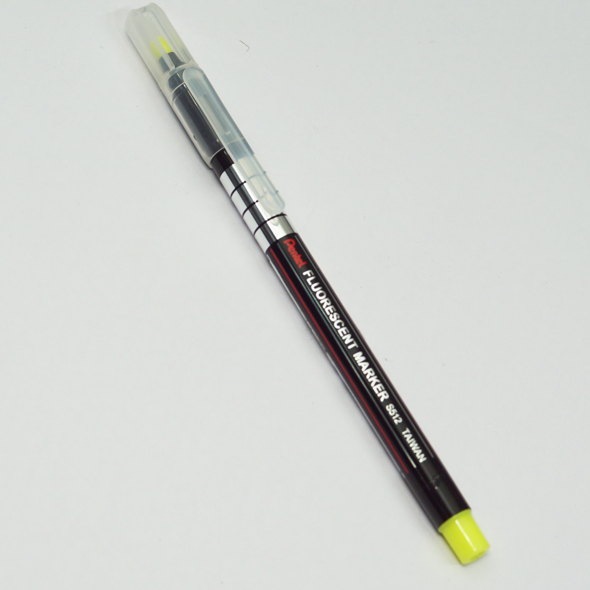 Pentel S512 1.0mm- 3.5mm Chisel Tip Yellow Color Writing Flourescent Highlighter SKU 23248