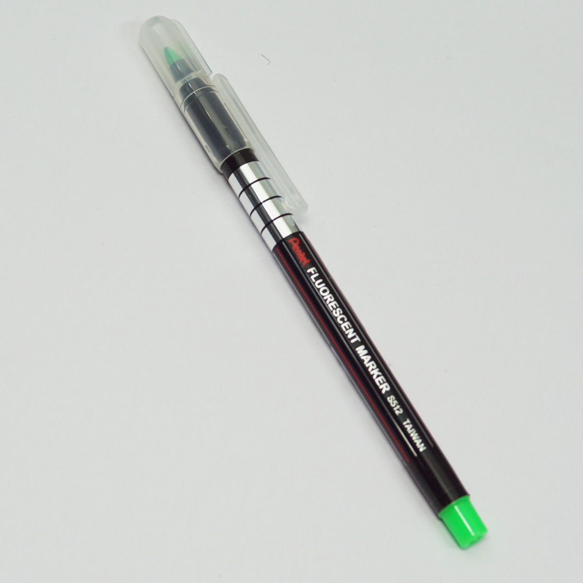 Pentel S512 1.0mm- 3.5mm Chisel Tip Green Color Writing Flourescent Highlighter SKU 23249