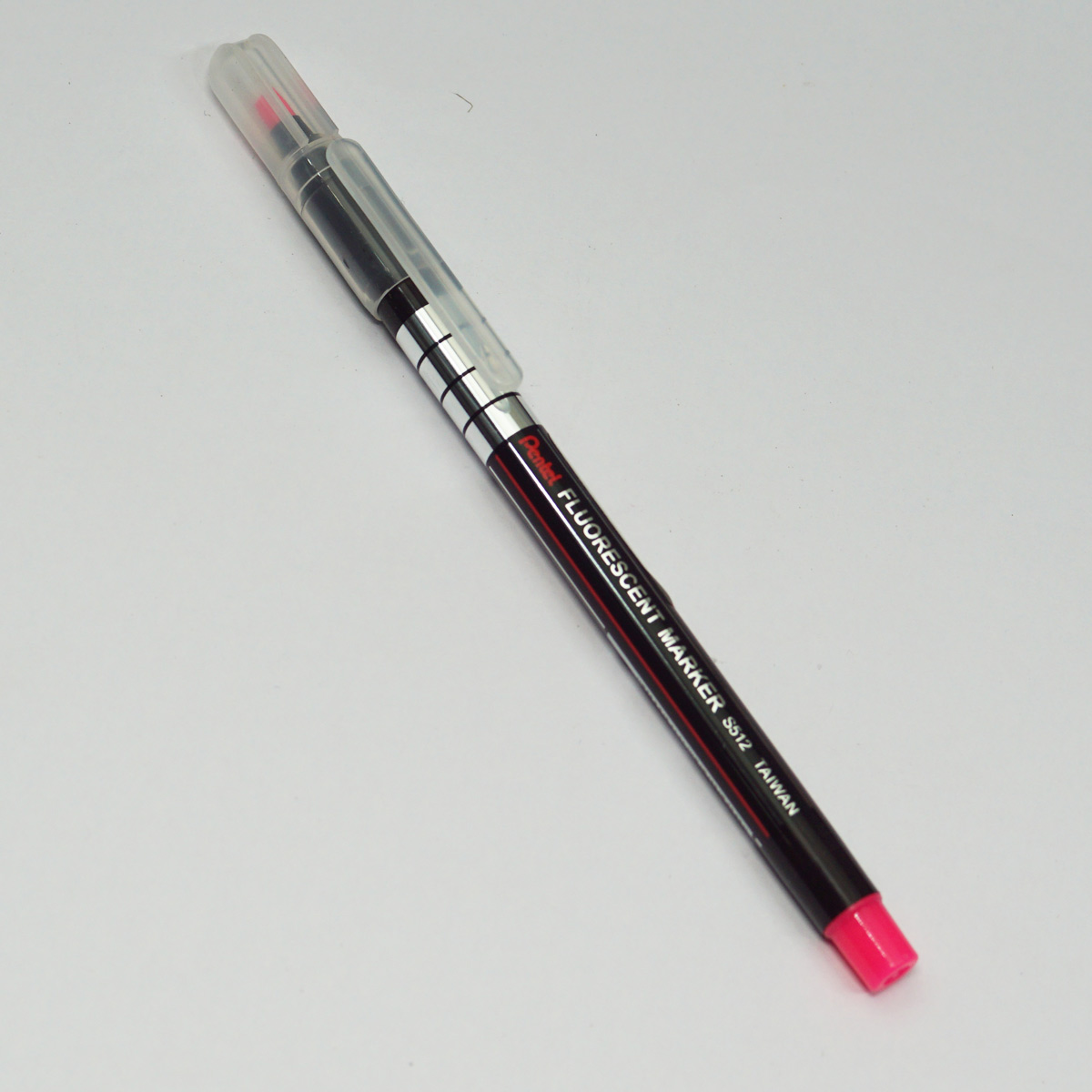 Pentel S512 1.0mm- 3.5mm Chisel Tip Pink Color Writing Flourescent Highlighter SKU 23250