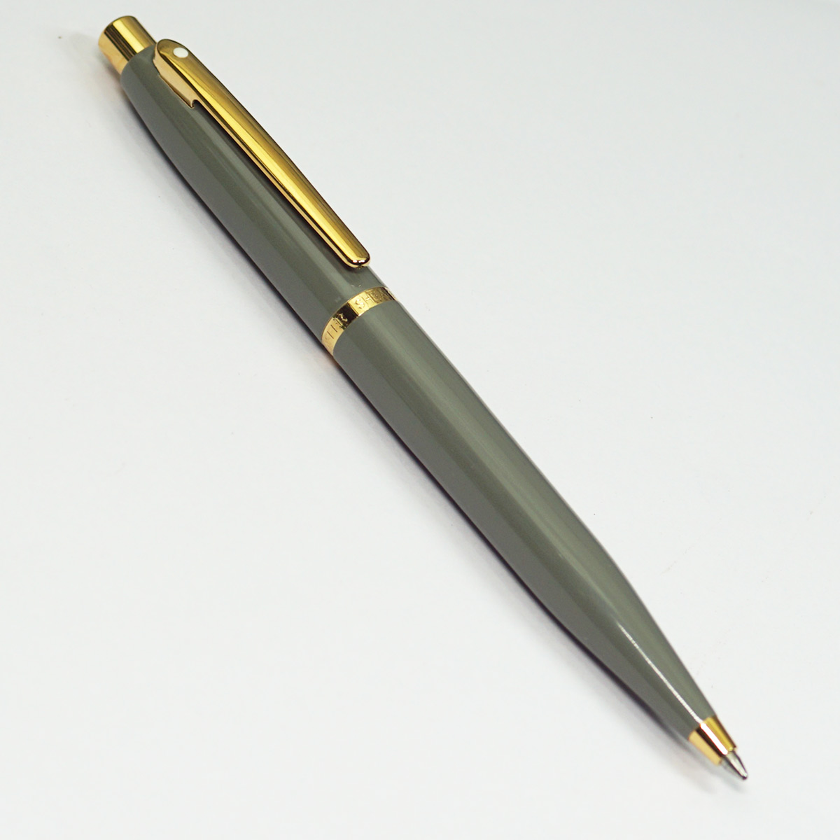 Sheaffer 9427 Grey Color Body With Golden Color Clip Medium Tip Retractable Type Ball Pen SKU 23298 SKU 